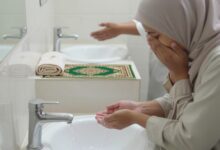 كيف تتوضأ بطريقة صحيحة خطوة بخطوة